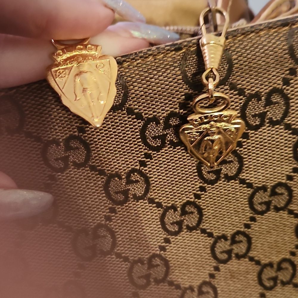 Gucci GG Canvas Tan and Brown Monogram Bag - Picture 6 of 14